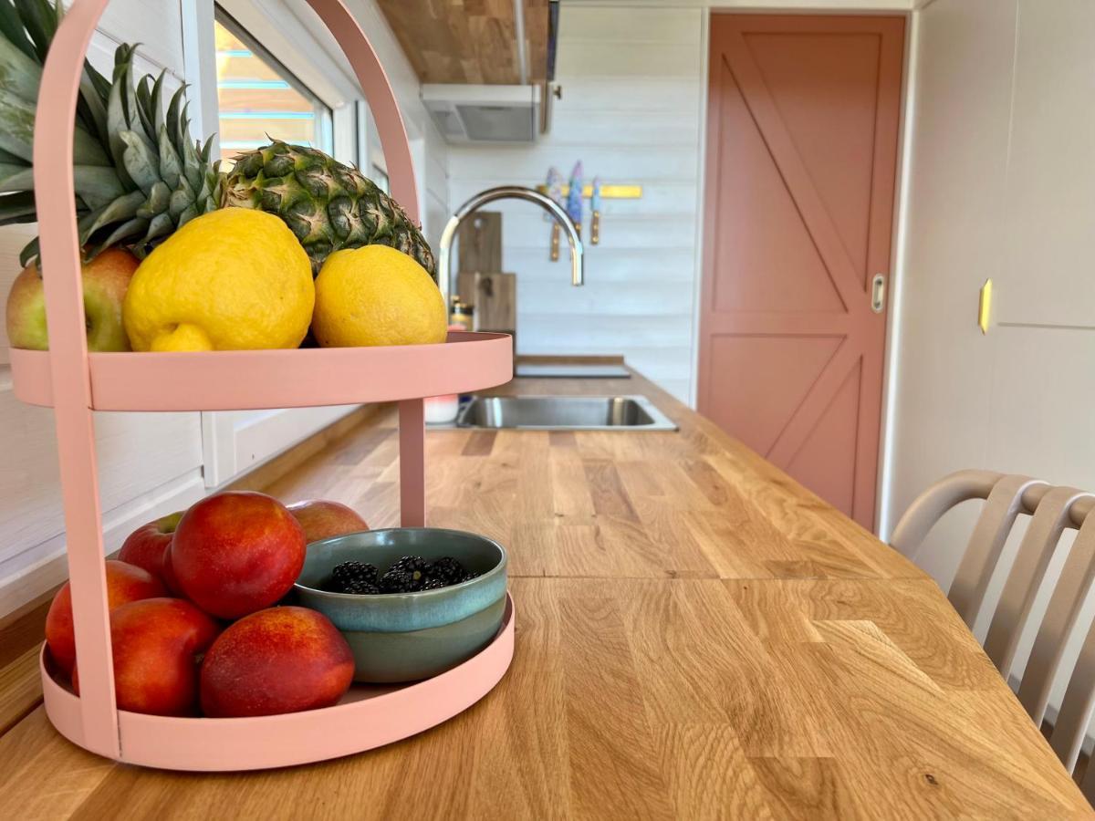Tiny House Gaensebluemchen Villa Kirchanschoring ภายนอก รูปภาพ